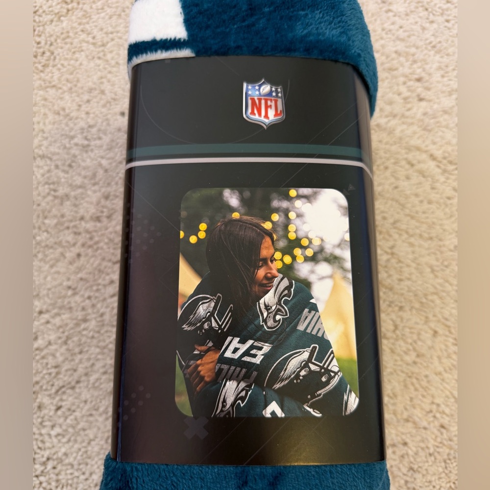 Philadelphia Eagles Fleece - Picture 2 of 3
